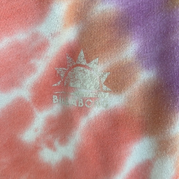 Billabong and Roxy Crewneck Set - Picture 8 of 9